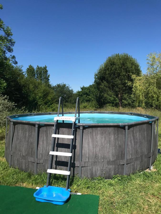 Carreron Gites Gondrin Exterior photo